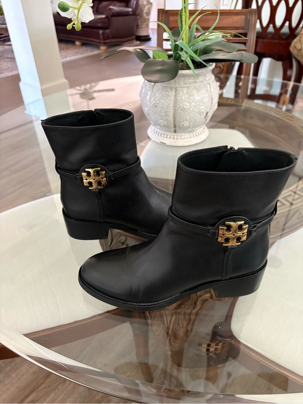 🖤🖤TORY BURCH MILLER 45mm BLACK CALF LEATHER ANKLE BOOTS!🖤🖤STYLE # 61151 - Picture 3 of 8
